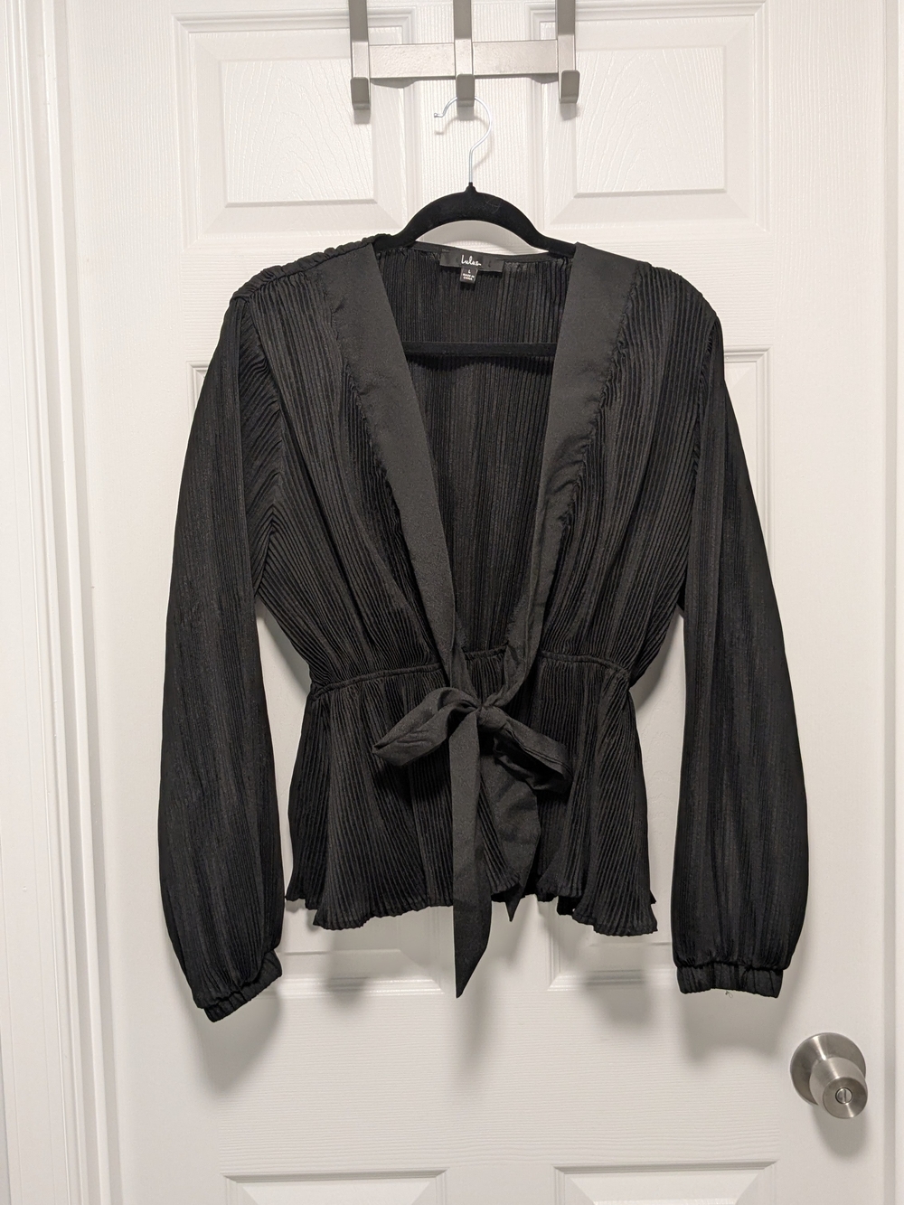 Lulu's Black Pleated Tie-Front Top